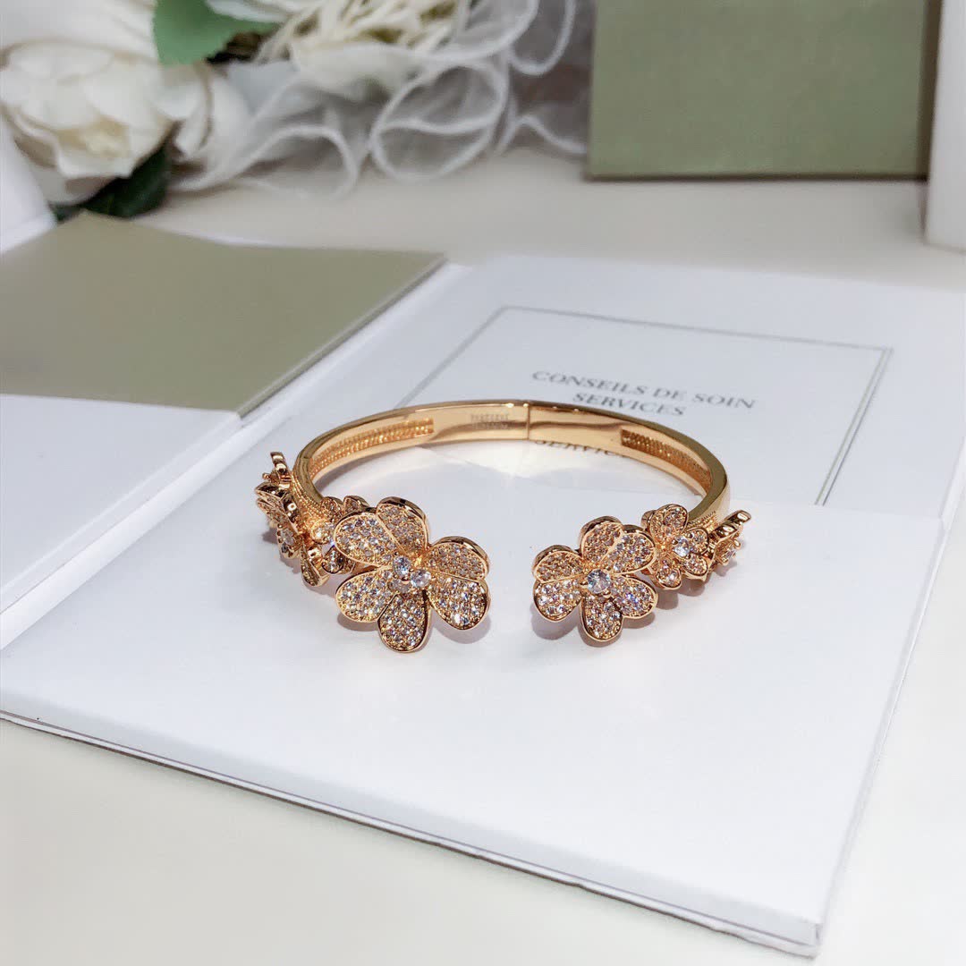 Van Cleef & Arpels Camellia Diamond Bracelet